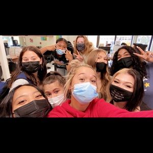 Meet your Posher, Ellamae